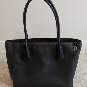 Dagne Dover legend Tote In Onyx